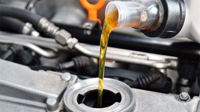 Desco Automotive Repairs Winnipeg oil change